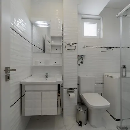 Tims 7 Apartment